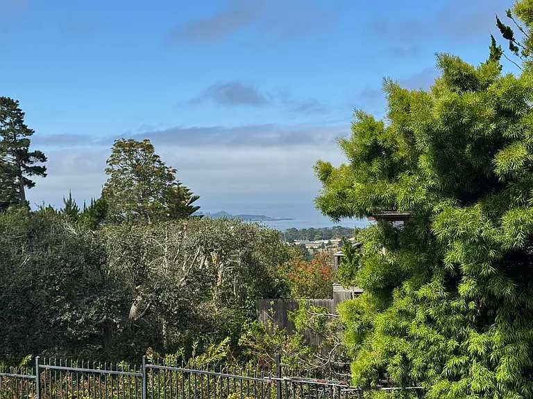 24940 Outlook Dr — Photo 5