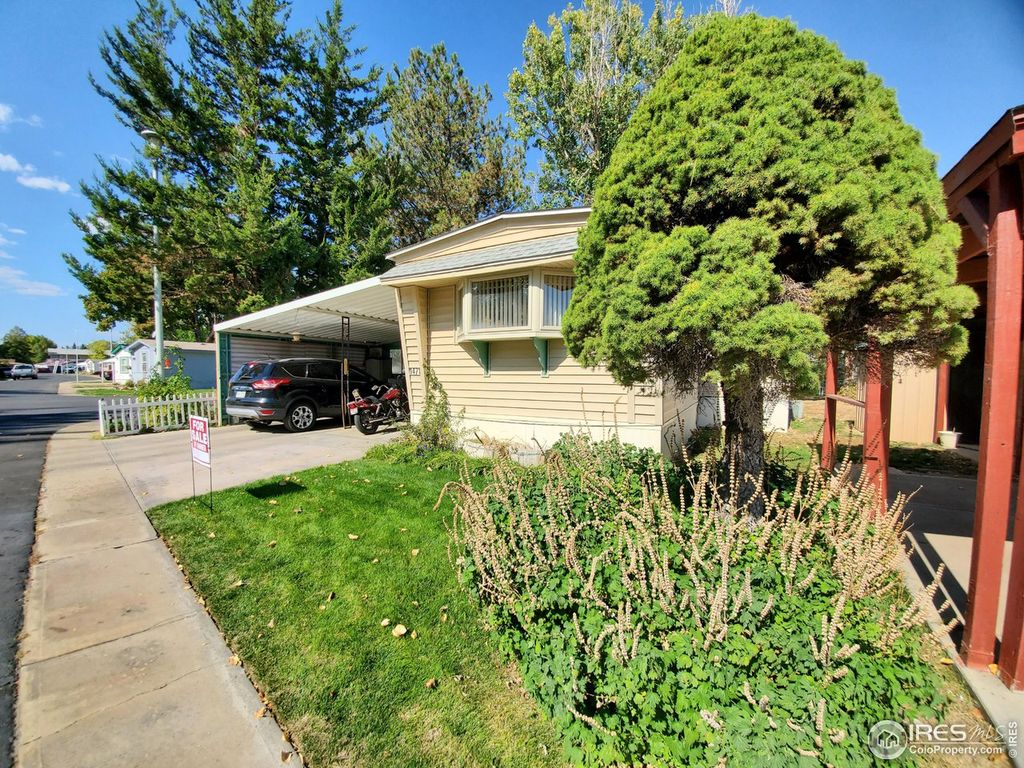 1471 Sunset Pl #40