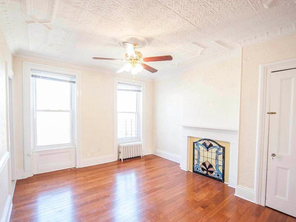 1st image of 129 4th Pl Floor 3