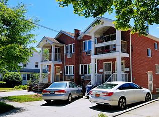 4240 208th St, Bayside, NY 11361