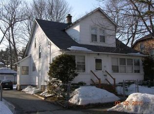 28 Boyer St, Springfield, MA 01109