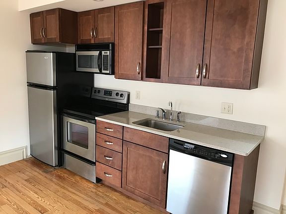 5th image of 24 W Orange St APT 2