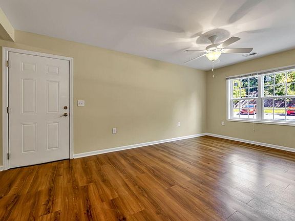 5th image of 3700 Delancy St #3B