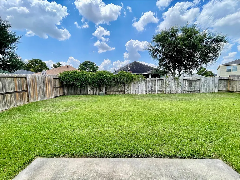 19127 Yaupon Ranch Dr — Photo 37