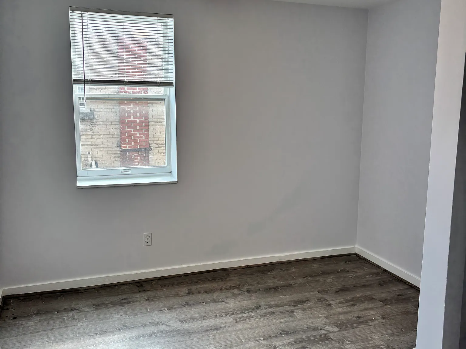 2000 Elm Ave — Photo 4