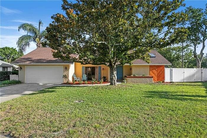 1st image of 2770 Valencia Ln W