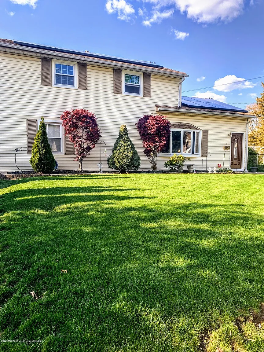 3 Knollwood Rd E photo 1