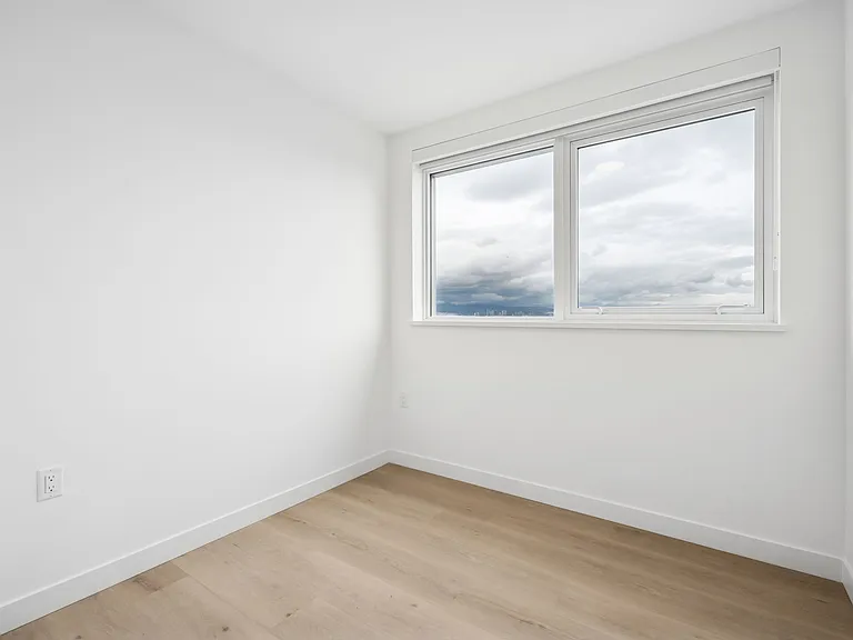 5670 Cambie St — Photo 105