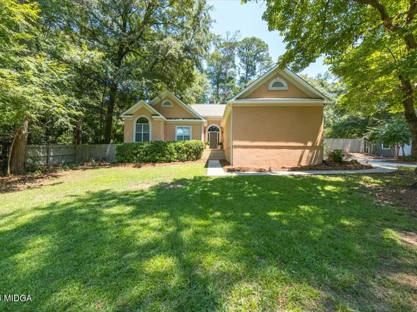 915 Nottingham Dr, Macon, GA 31211
