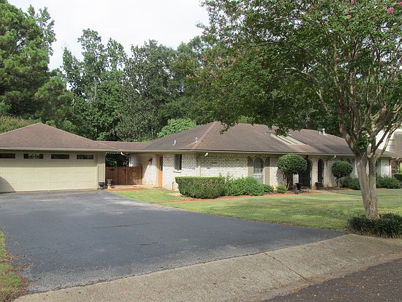 2nd image of 3320 Chimney Rock Dr