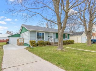 910 Lowell St, Two Rivers, WI 54241