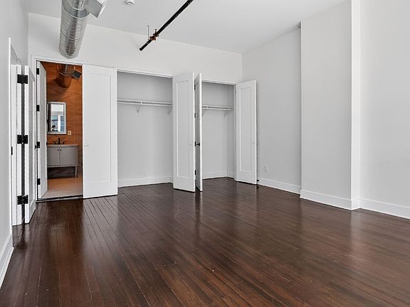 5th image of 813 Chapel St #817-2E