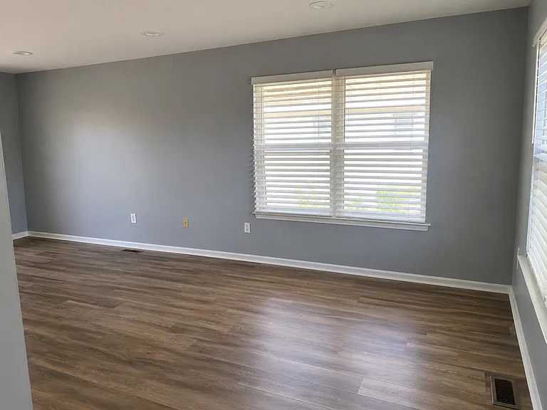 2941 Beland Ave — Photo 4