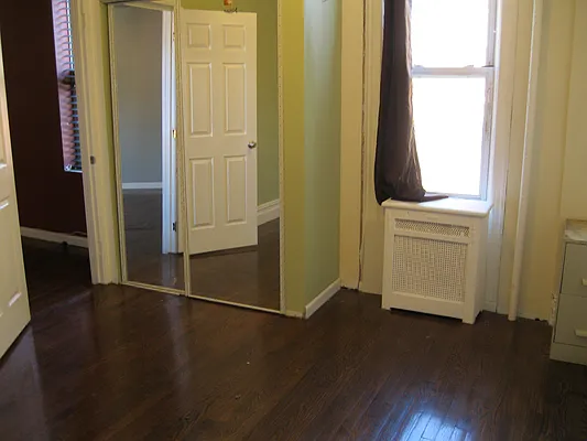 Rented by Franco Global Realty | media 17