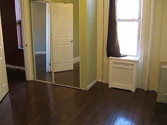 Rented by Franco Global Realty