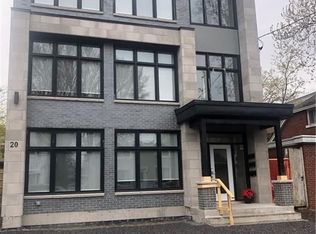 20 Stevens Ave #3, Ottawa, ON K1K 1K5
