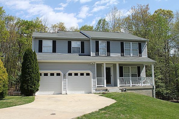 1st image of 555 Charington Dr
