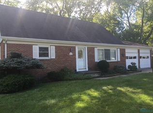 202 Center Cir, Bryan, OH 43506