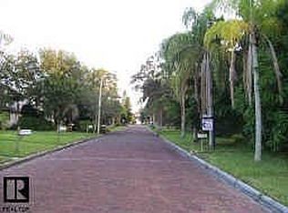 2813 57th St S, Gulfport, FL 33707