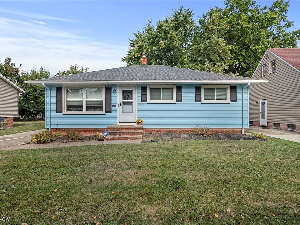 1st image of 26261 Aaron Dr