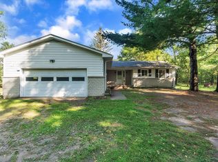 12445 Germany Rd, Fenton, MI 48430