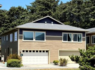 29045 Vizcaino Ct, Gold Beach, OR
