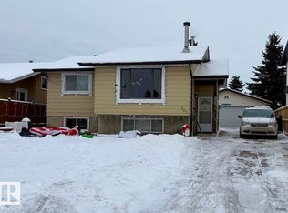 1307 36th St NW, Edmonton, AB T6L 3G6