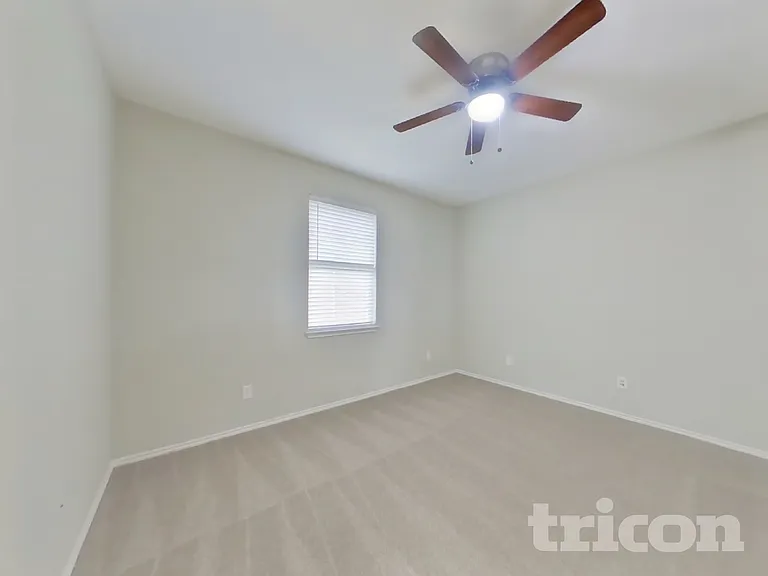 3413 Fashion St — Photo 12