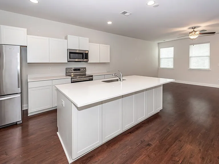 7787 Montview Rd — Photo 21