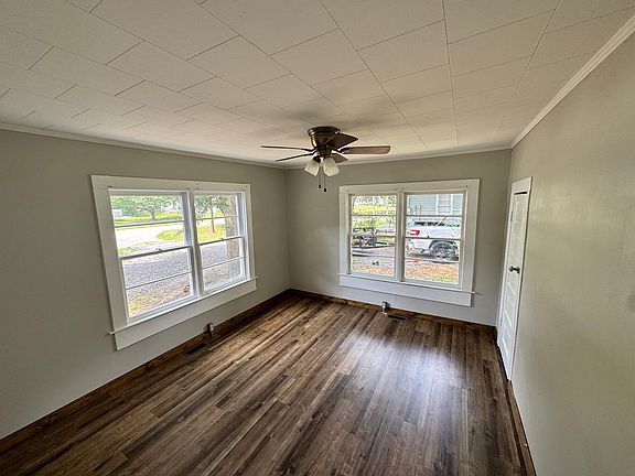 4th image of 1010 E Carolina Ave