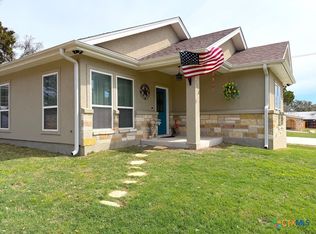 2872 Lakeview Dr, Canyon Lake, TX 78133