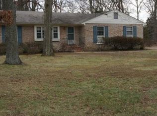 10935 Haverford Ln, North Chesterfield, VA 23236