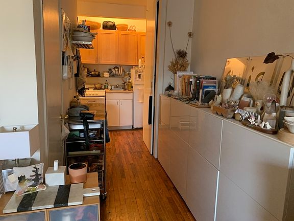 3rd image of 100 Sullivan St #4C