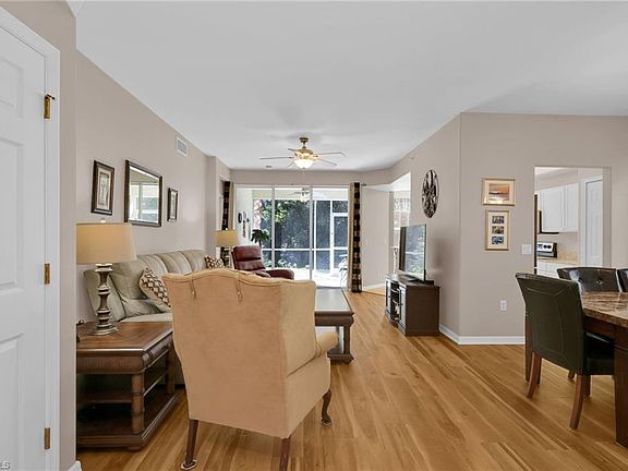5th image of 1435 Tiffany LN #302