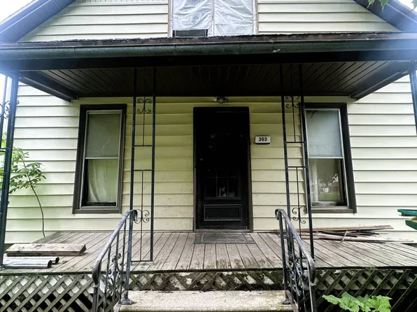 303 N Spruce St, Creston, IA 50801