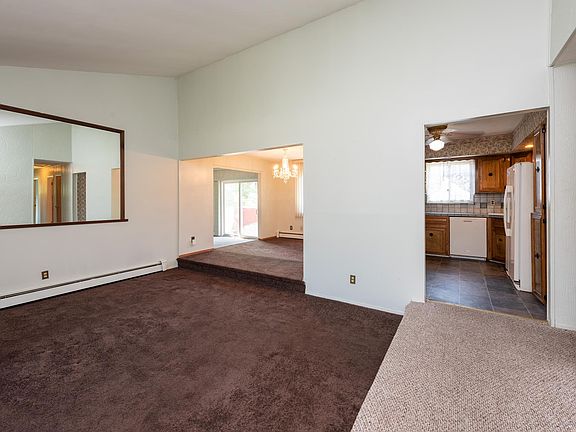 2nd image of 456 Essex St