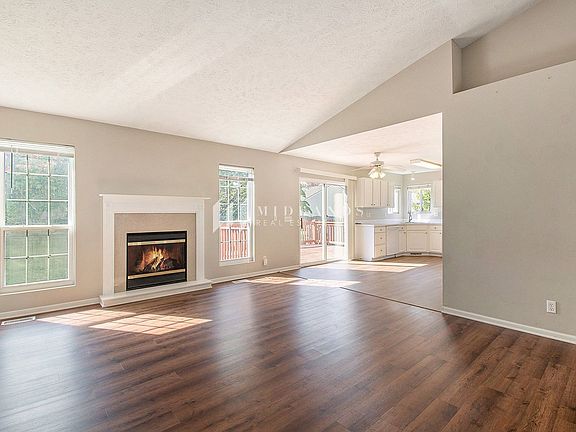 2nd image of 2811 Hunter Dr