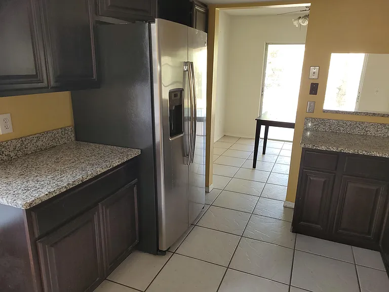 1028 McCully Ct — Photo 14