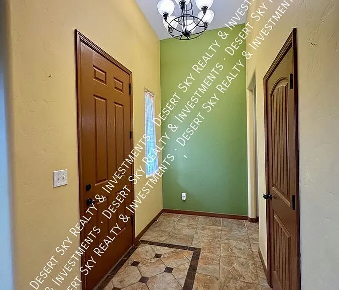 4328 Calle Amarilla — Photo 3