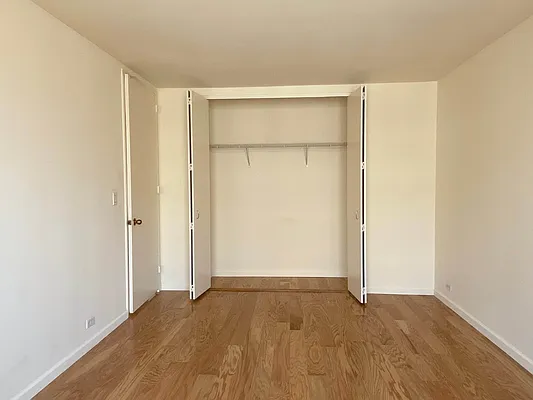 Rented by RELO REDAC INC. | media 12