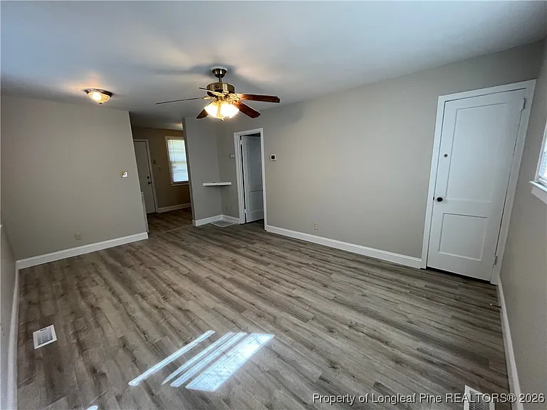 2110B Rogers Dr — Photo 7
