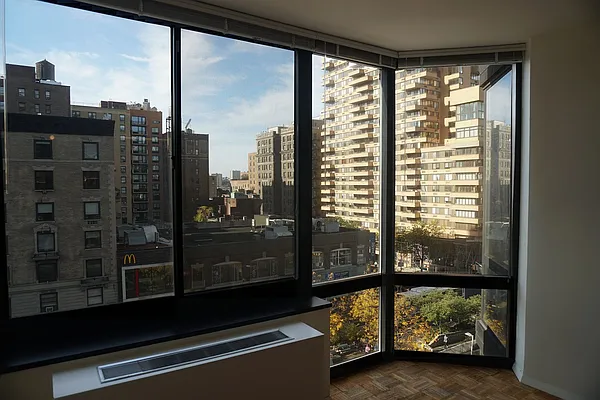 Rented by Renetta Real Estate | media 30