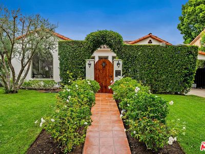 2122 Veteran Ave, Los Angeles, CA, 90025