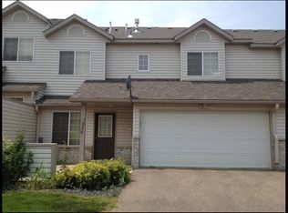 1025 Petra Ct SW, Pine Island, MN 55963