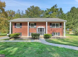 1131 Colonial Rd, Lancaster, PA 17603