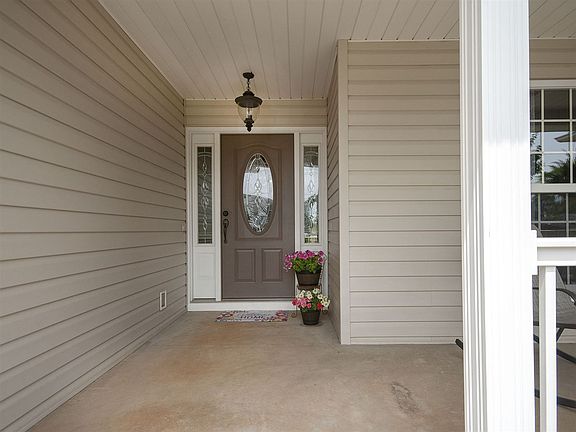 5th image of 408 White Horse Ct