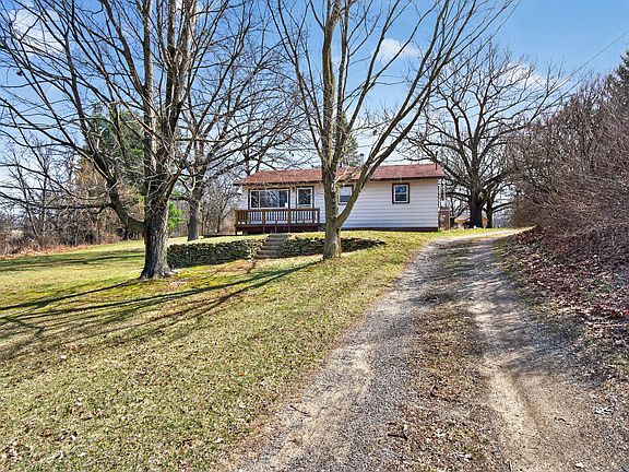 3rd image of 3461 Burkhart Rd