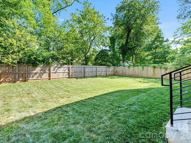 3008 Holt St — Photo 22