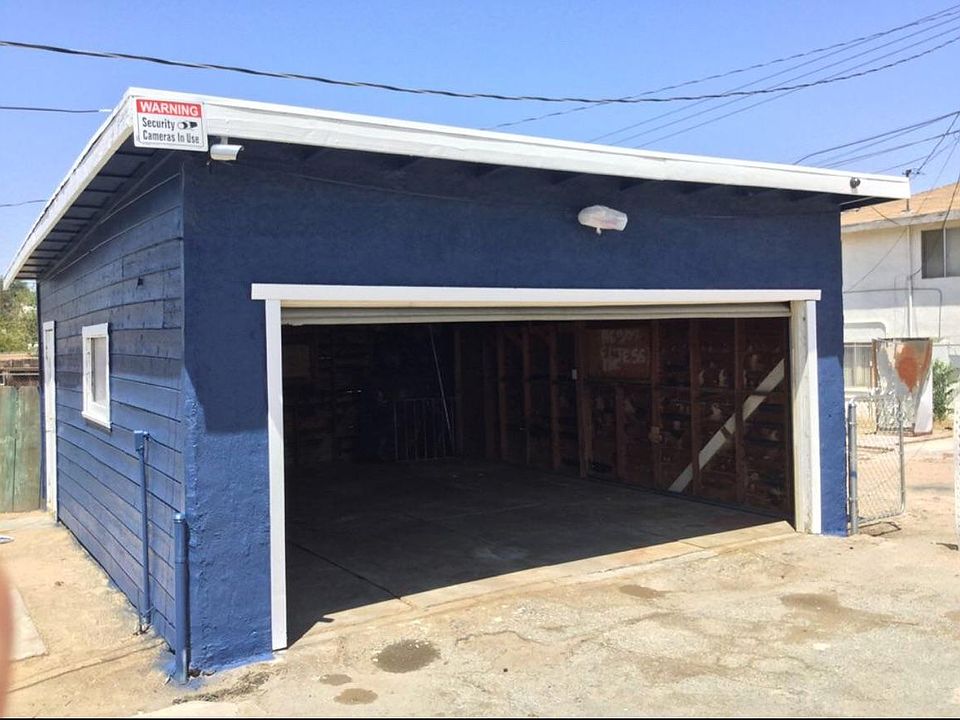 2nd image of 16898 Tracy St
