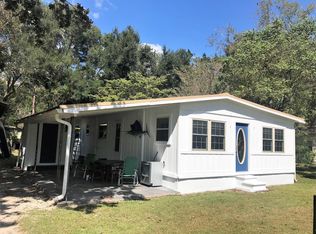 903 NE 2nd Ave, Trenton, FL 32693